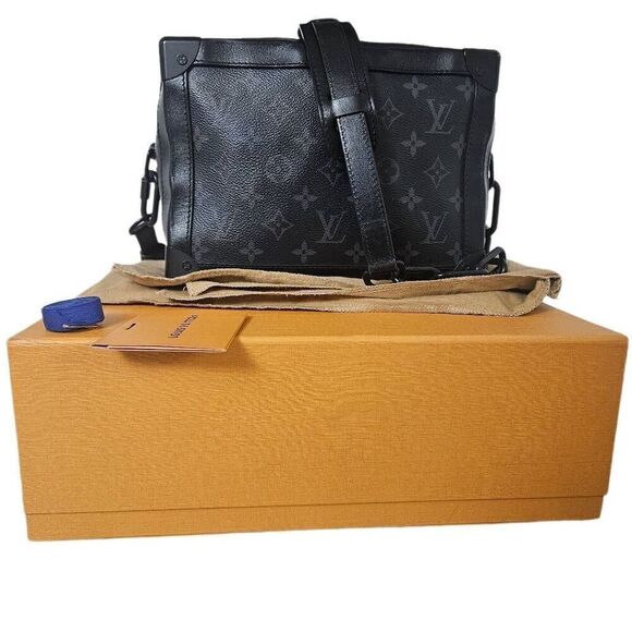 Louis Vuitton soft trunk crossbody - Picture 1 of 16